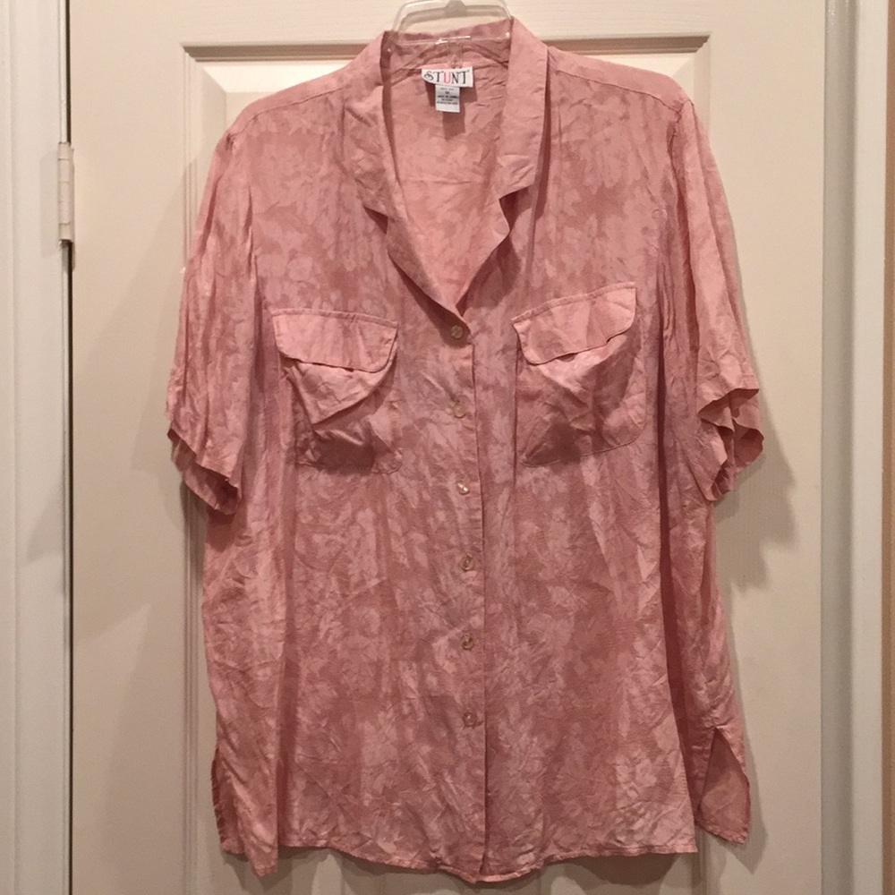 Stunt 100% silk woven patterned blouse